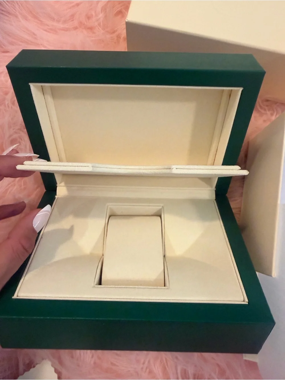 Rolex Dark Green Textured Wave Box with Gold Emblem - Picture 4 of 7
